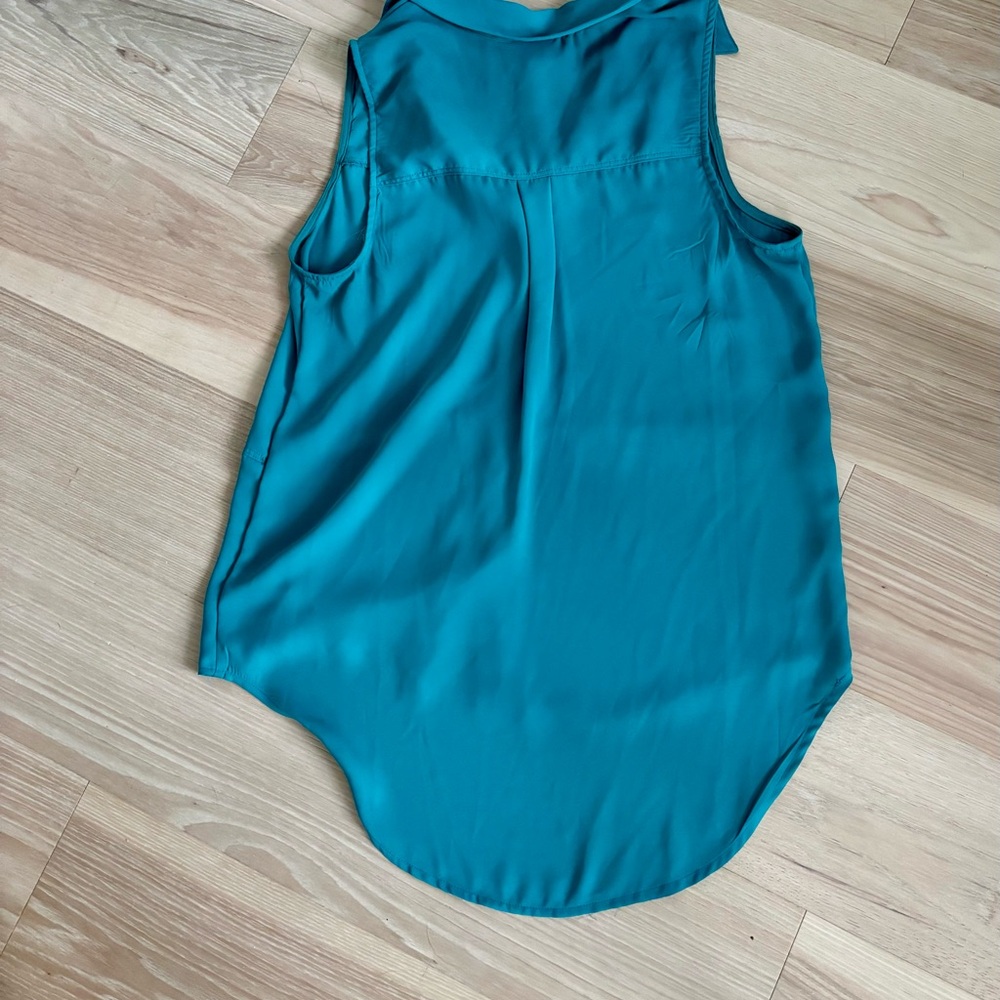 Turquoise Button-Up Blouse - Picture 3 of 3